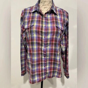 Wrancher by Wrangler Pearl snap long sleeve button down shirt. Size Large